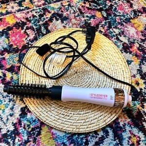 Calista Tools Styledryer Pro Heated Blowdry Brush